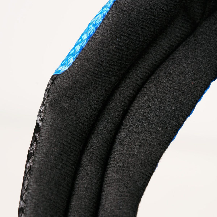 padded shoulder strap on a black/blue/lime green Orlimar ATS Junior Golf Bag