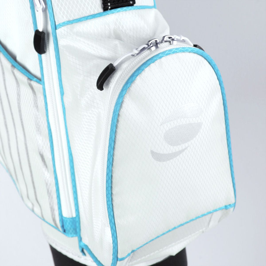 zippered front pocket on a white/sky blue Orlimar ATS Junior Golf Bag
